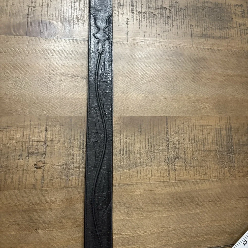 Vintage Lucchese Boot Co. Men's Black Leather Belt Size 42- WESTERN USA Tooled